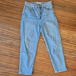 Size 29 Madewell Classic Straight